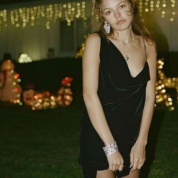 Zara Velvet Dress with Chain Strap Size S • Blogger FAVORITE • NEW WITH TAGS - Picture 1 of 17